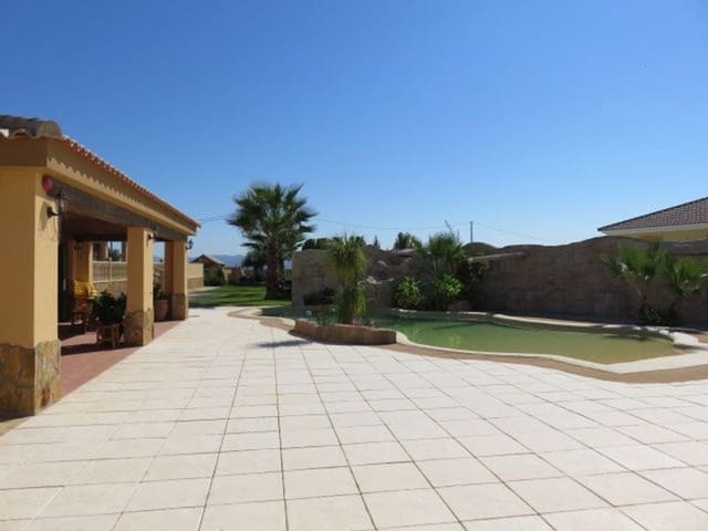 7 sovrum Villa till salu i Puerto Lumbreras - 899 000 € (Ref: 9626183)