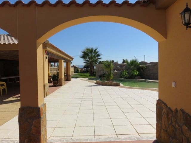 7 sovrum Villa till salu i Puerto Lumbreras - 899 000 € (Ref: 9626183)