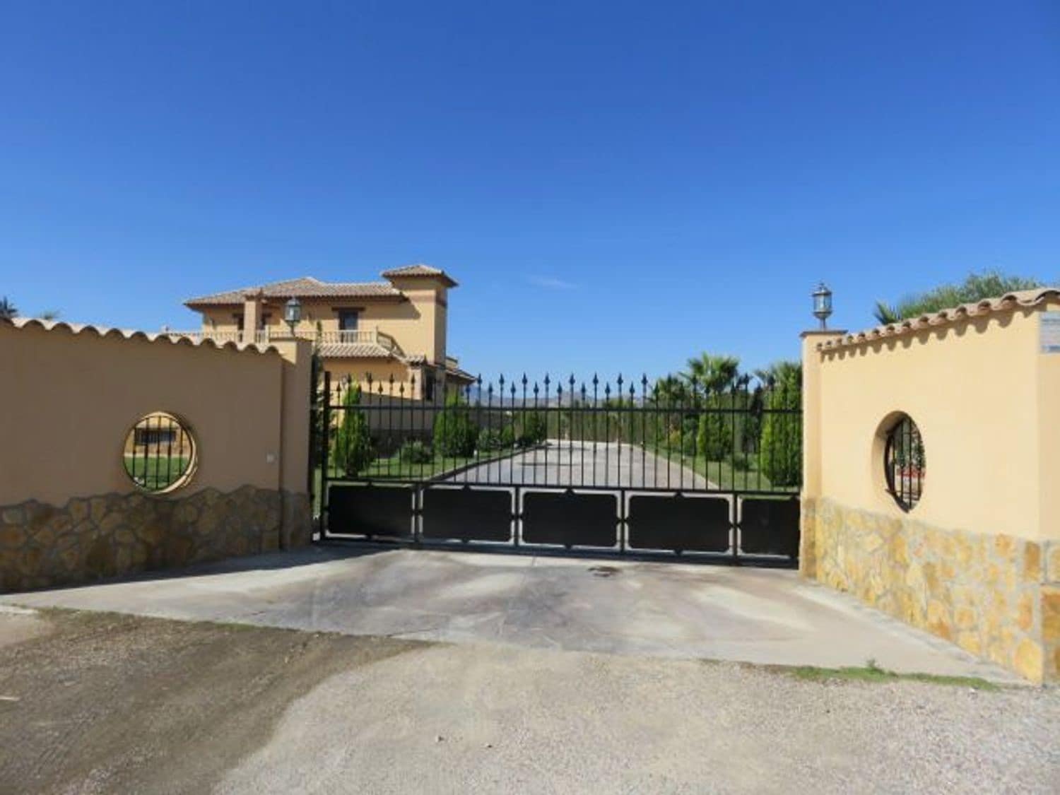 7 makuuhuone Huvila myytävänä paikassa Puerto Lumbreras - 899 000 € (Ref: 9626183)