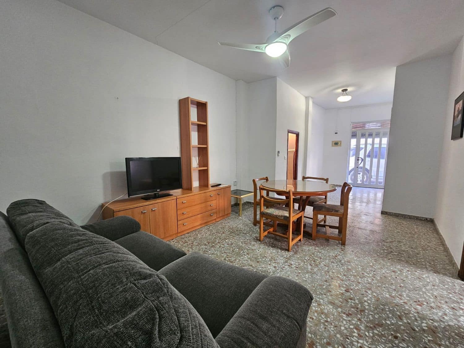 7 bedroom Beach Apartment for sale in Gandia - € 395,000 (Ref: 9626416)