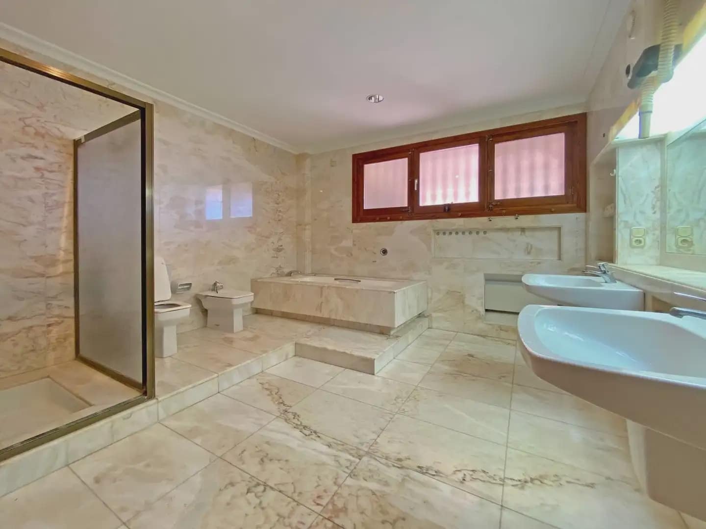 4 bedroom Villa for sale in Gandia - € 1,700,000 (Ref: 9626418)