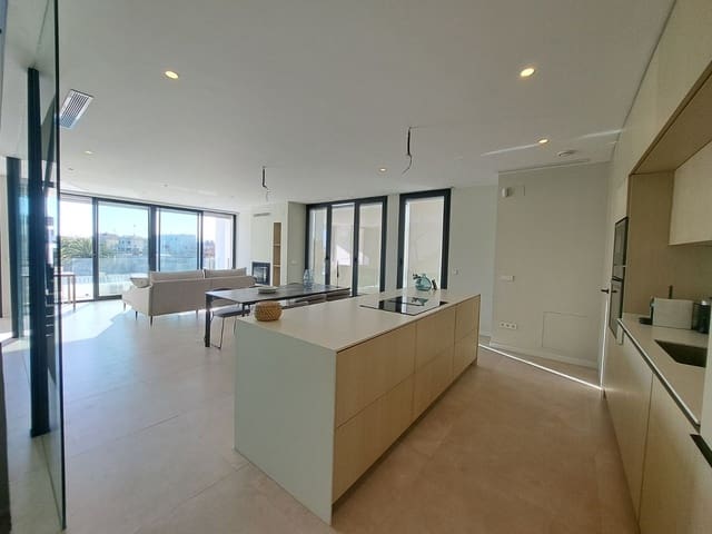 5 camera da letto Villa in vendita in Oliva Playa, Oliva - 950.000 € (Rif: 9626422)