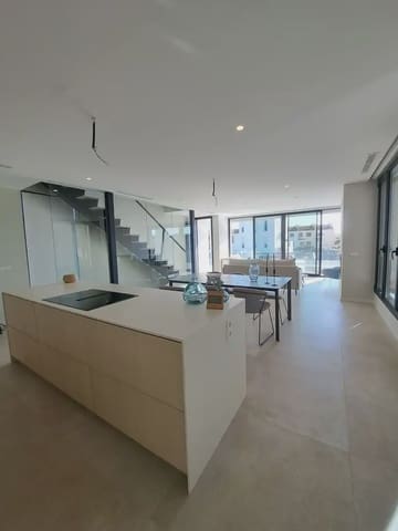 5 soveværelse Villa til salg i Oliva Playa, Oliva - € 950.000 (Ref: 9626422)