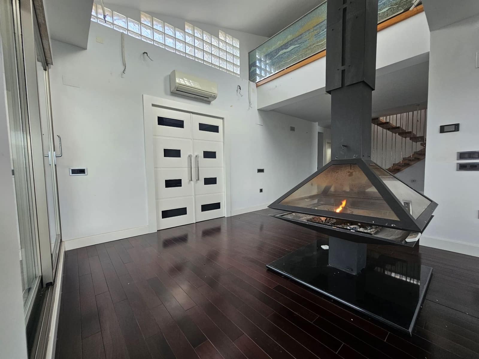 3 bedroom Apartment for sale in La Pobla del Duc with pool - € 249,900 (Ref: 9628038)