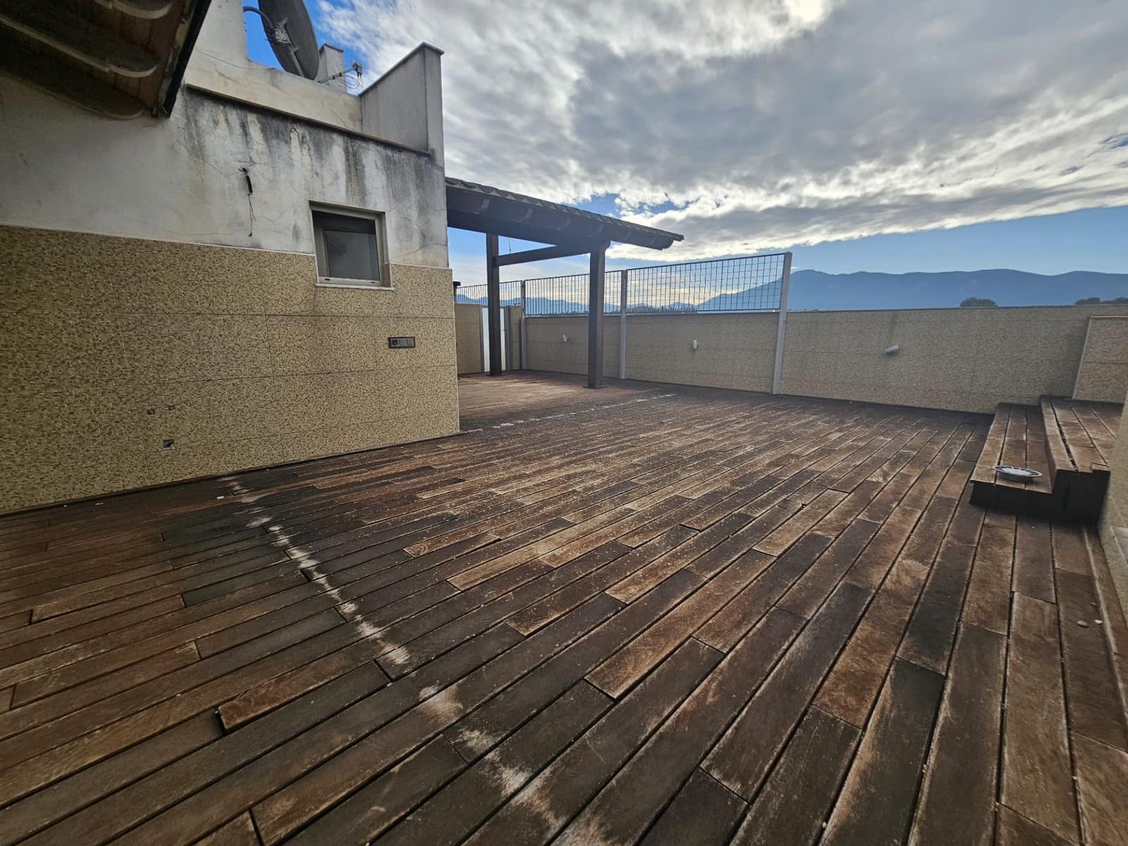 3 bedroom Apartment for sale in La Pobla del Duc with pool - € 249,900 (Ref: 9628038)