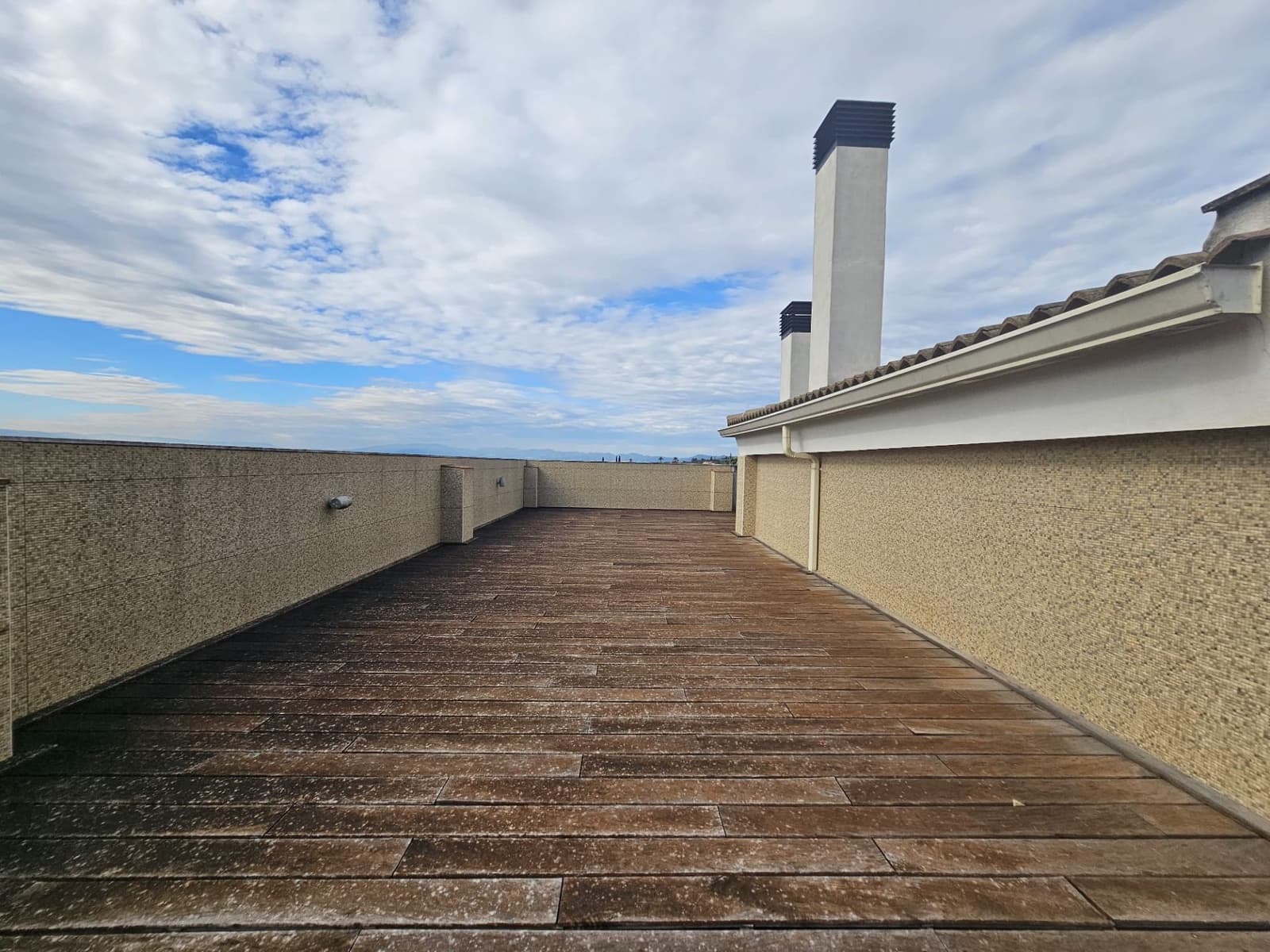 3 bedroom Apartment for sale in La Pobla del Duc with pool - € 249,900 (Ref: 9628038)