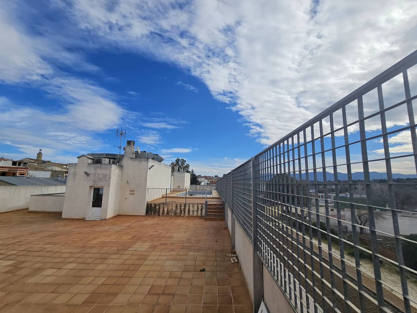 3 bedroom Apartment for sale in La Pobla del Duc with pool - € 249,900 (Ref: 9628038)