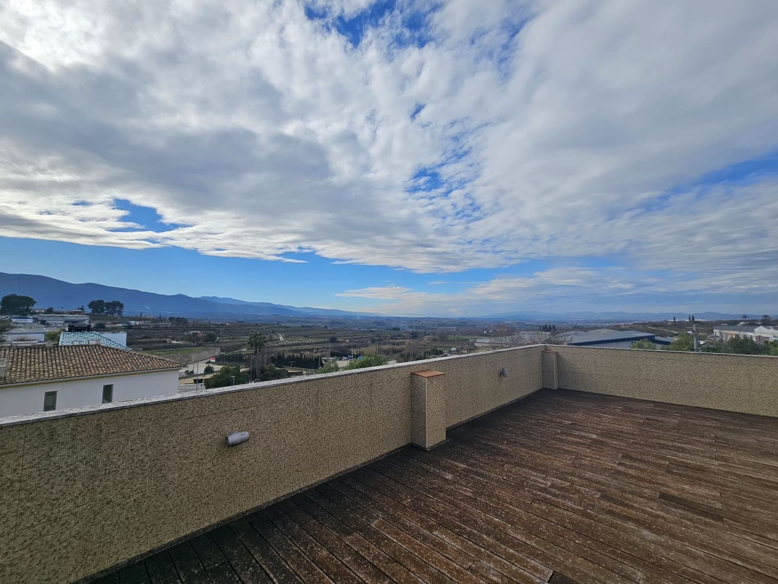 3 bedroom Apartment for sale in La Pobla del Duc with pool - € 249,900 (Ref: 9628038)