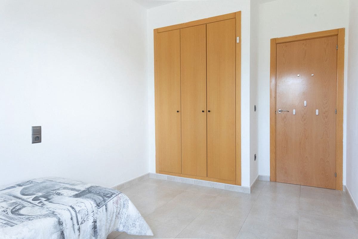 Adosado de 3 habitaciones en Almoines en venta con piscina garaje - 269.000 € (Ref: 9679317)