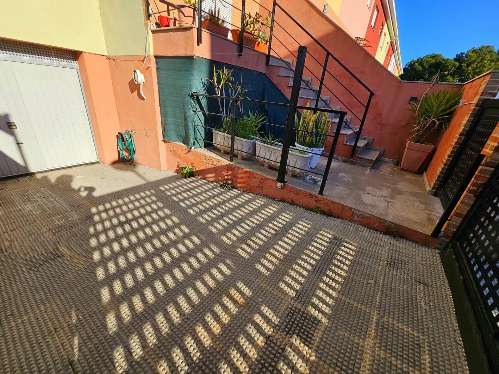 Adosado de 3 habitaciones en Almoines en venta con piscina garaje - 269.000 € (Ref: 9679317)