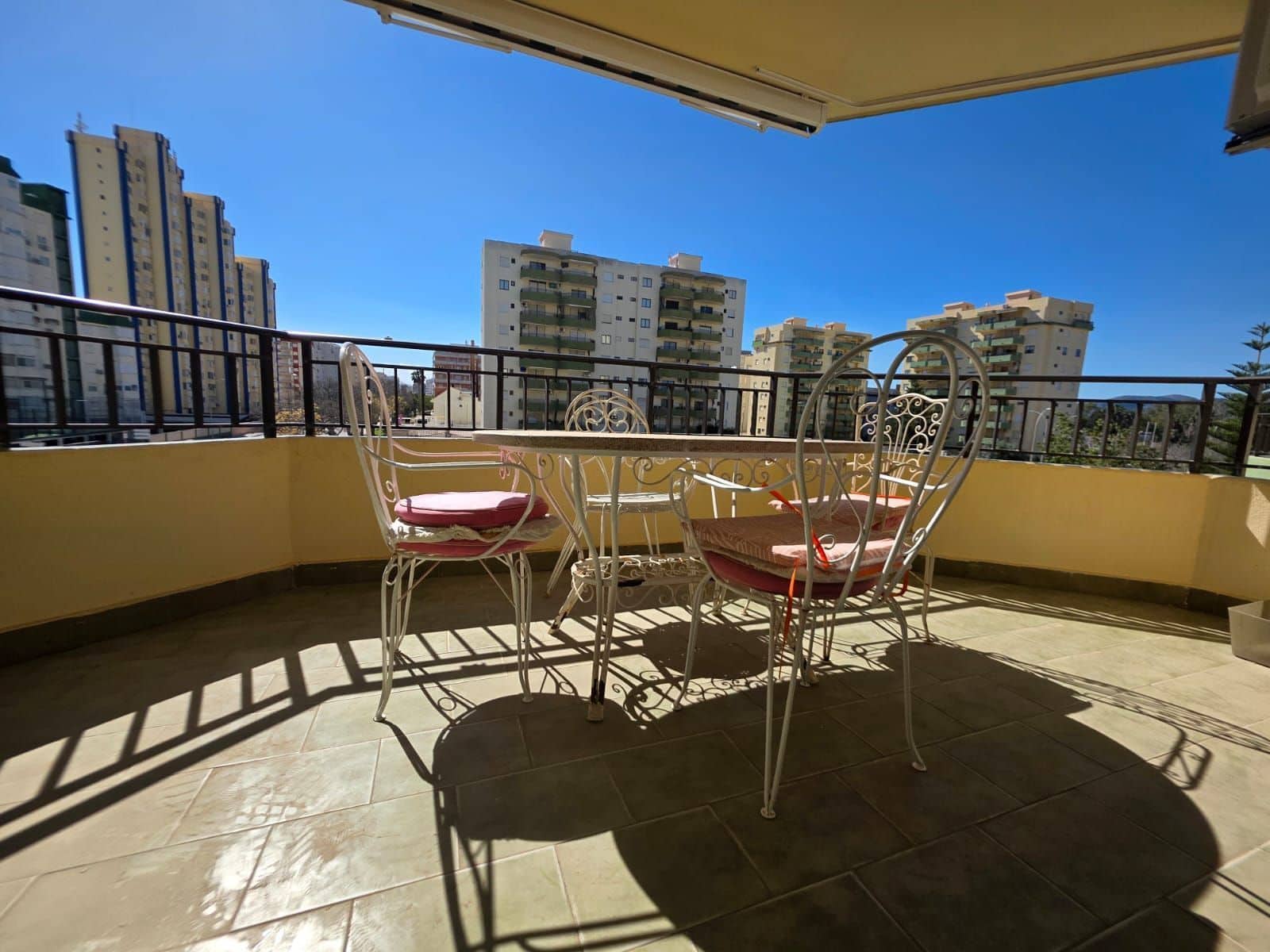 2 bedroom Flat for sale in Gandia with pool - € 234,900 (Ref: 9720914)