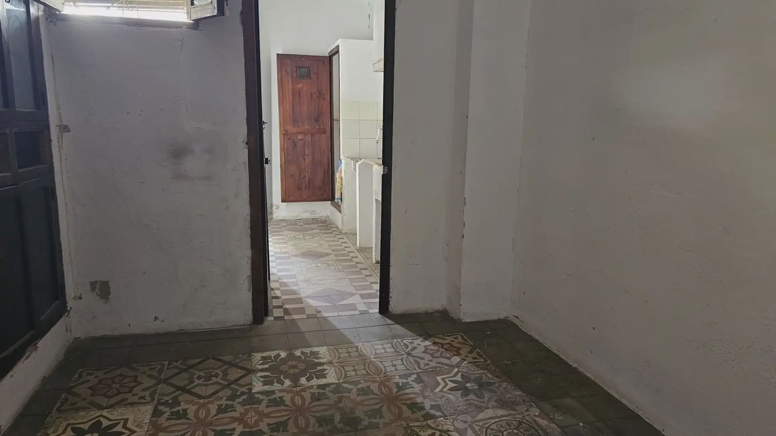 9 soverom Hus til salgs i Gandia - € 280 000 (Ref: 9744008)