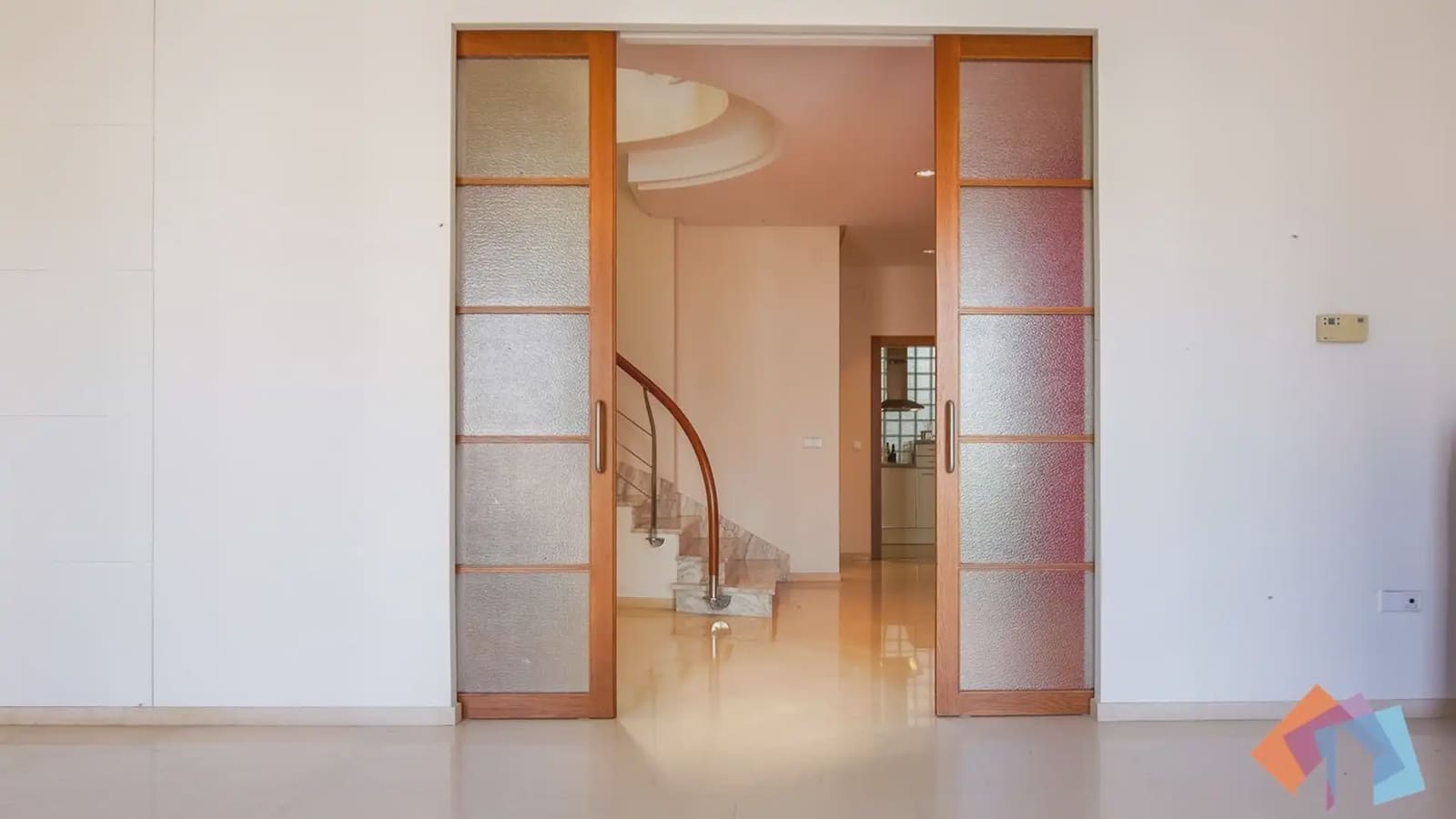 Local Comercial de 4 habitaciones en Gandia en venta - 975.000 € (Ref: 9744009)