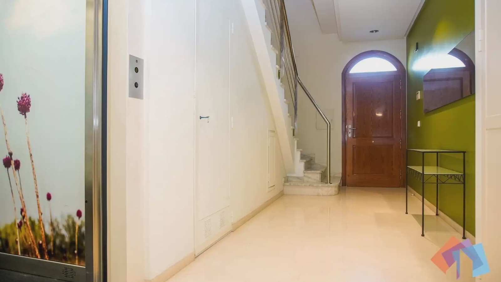 Local Comercial de 4 habitaciones en Gandia en venta - 975.000 € (Ref: 9744009)