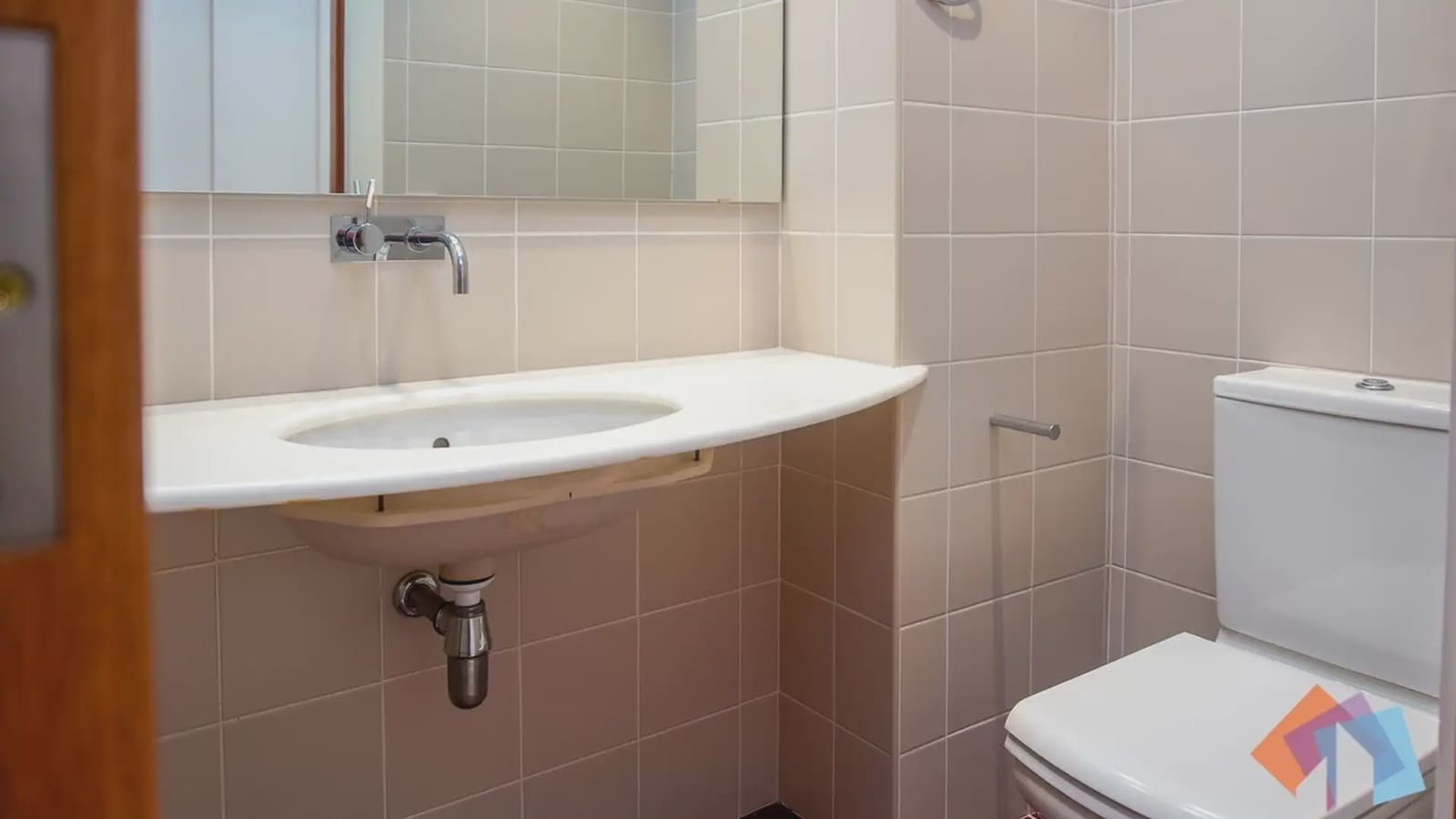 Local Comercial de 4 habitaciones en Gandia en venta - 975.000 € (Ref: 9744009)