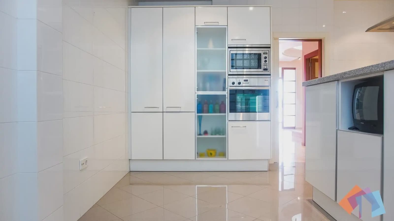 Local Comercial de 4 habitaciones en Gandia en venta - 975.000 € (Ref: 9744009)