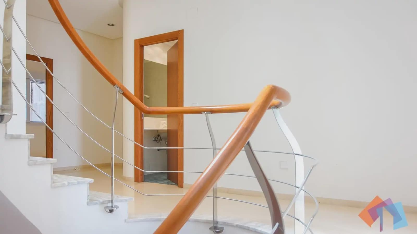 Local Comercial de 4 habitaciones en Gandia en venta - 975.000 € (Ref: 9744009)