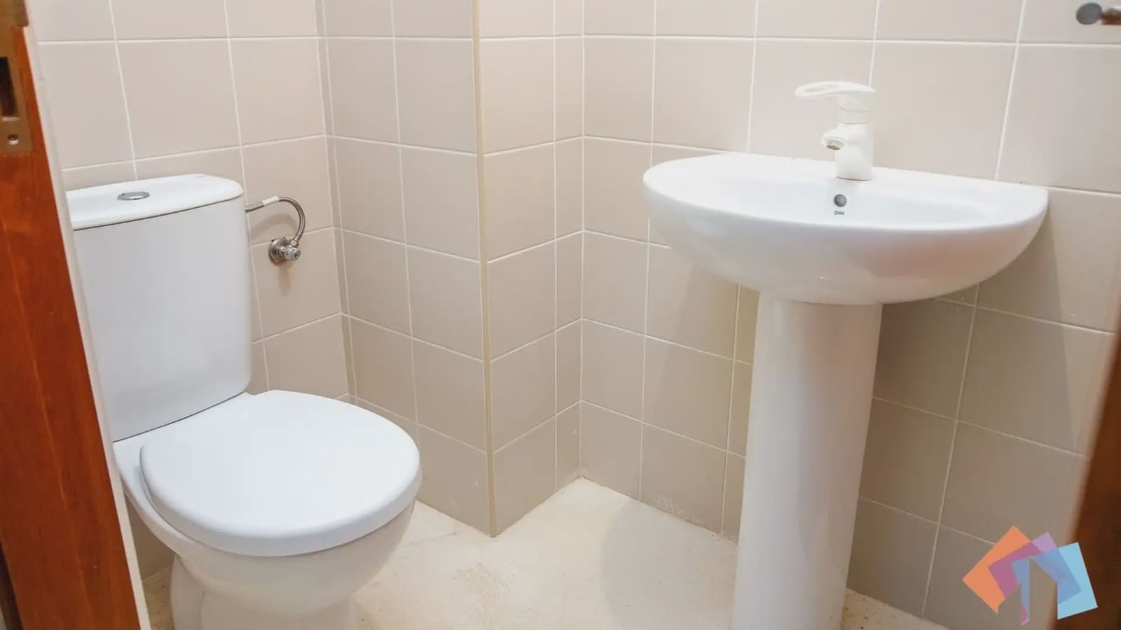 Local Comercial de 4 habitaciones en Gandia en venta - 975.000 € (Ref: 9744009)