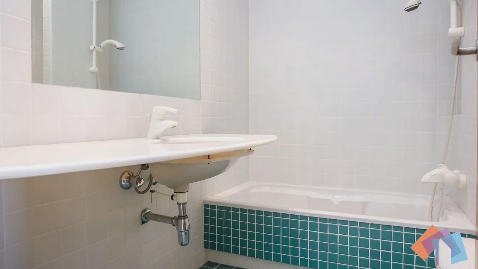 Local Comercial de 4 habitaciones en Gandia en venta - 975.000 € (Ref: 9744009)