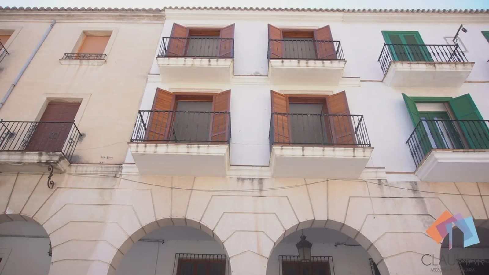 Local Comercial de 4 habitaciones en Gandia en venta - 975.000 € (Ref: 9744009)