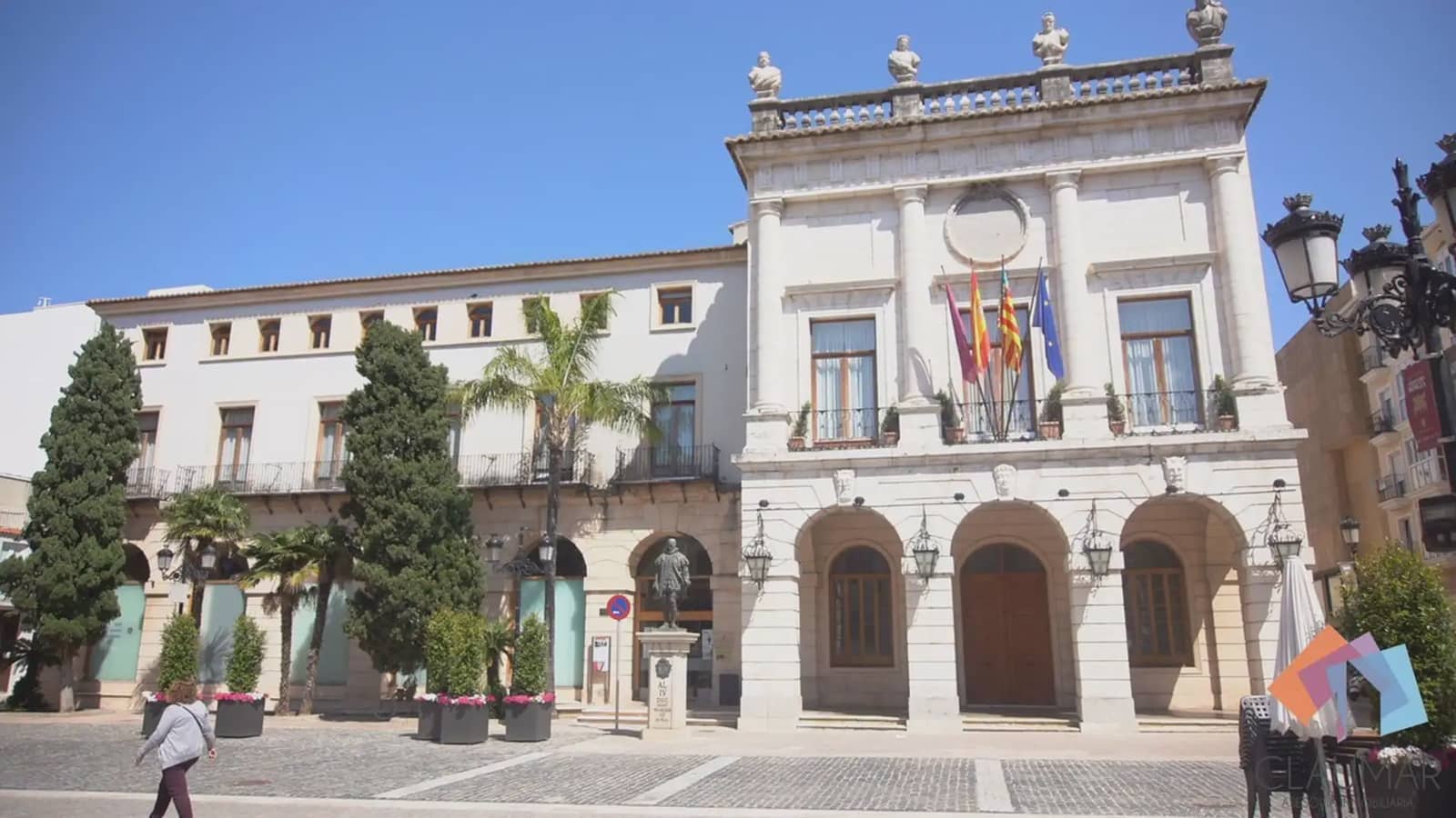 Local Comercial de 4 habitaciones en Gandia en venta - 975.000 € (Ref: 9744009)