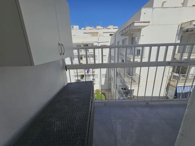 1 quarto Apartamento para venda em Gandia - 110 000 € (Ref: 9780016)