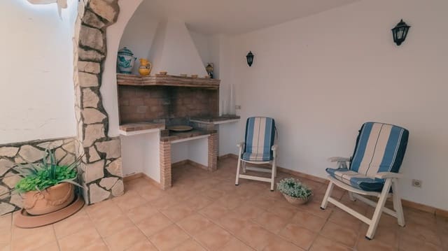 3 makuuhuone Omakotitalo myytävänä paikassa Gandia - 399 000 € (Ref: 9797634)