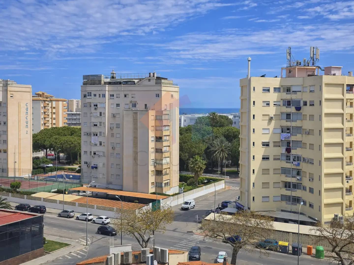 3 bedroom Beach Apartment for sale in Gandia with pool - € 289,000 (Ref: 9805294)