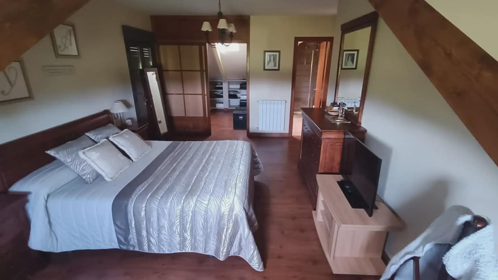 6 soveværelse Villa til salg i Carracedelo - € 285.000 (Ref: 9805873)