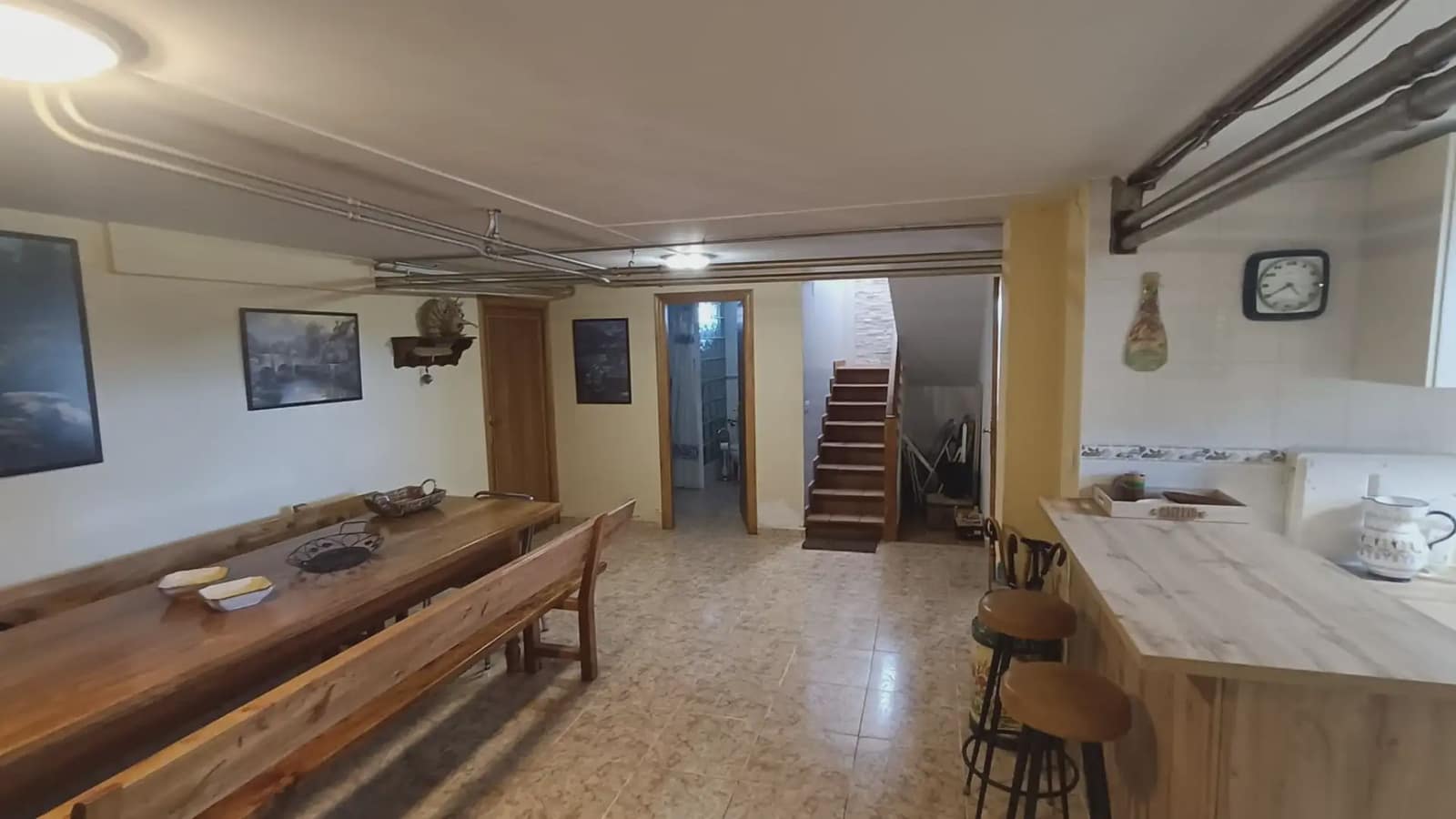 6 bedroom Villa for sale in Carracedelo - € 285,000 (Ref: 9805873)