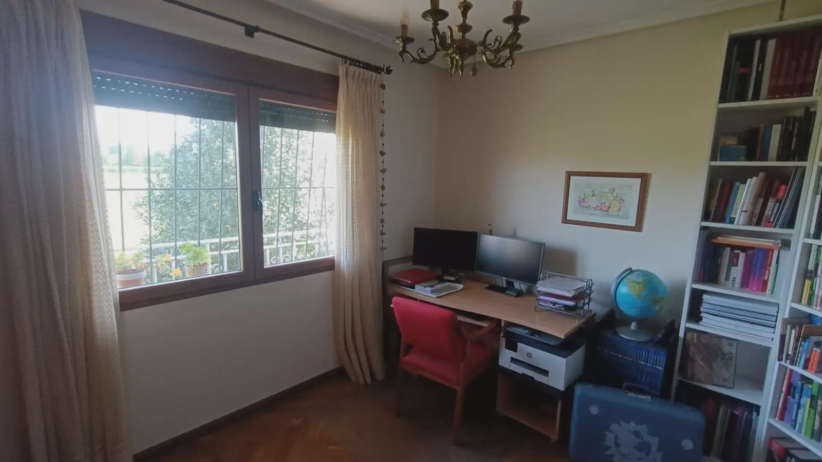6 bedroom Villa for sale in Carracedelo - € 285,000 (Ref: 9805873)