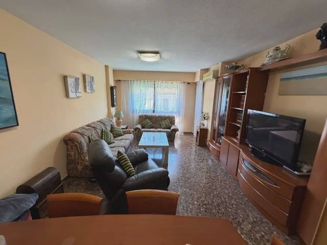4 quarto Apartamento para venda em Benicalap, Valência cidade - 399 000 € (Ref: 9867613)