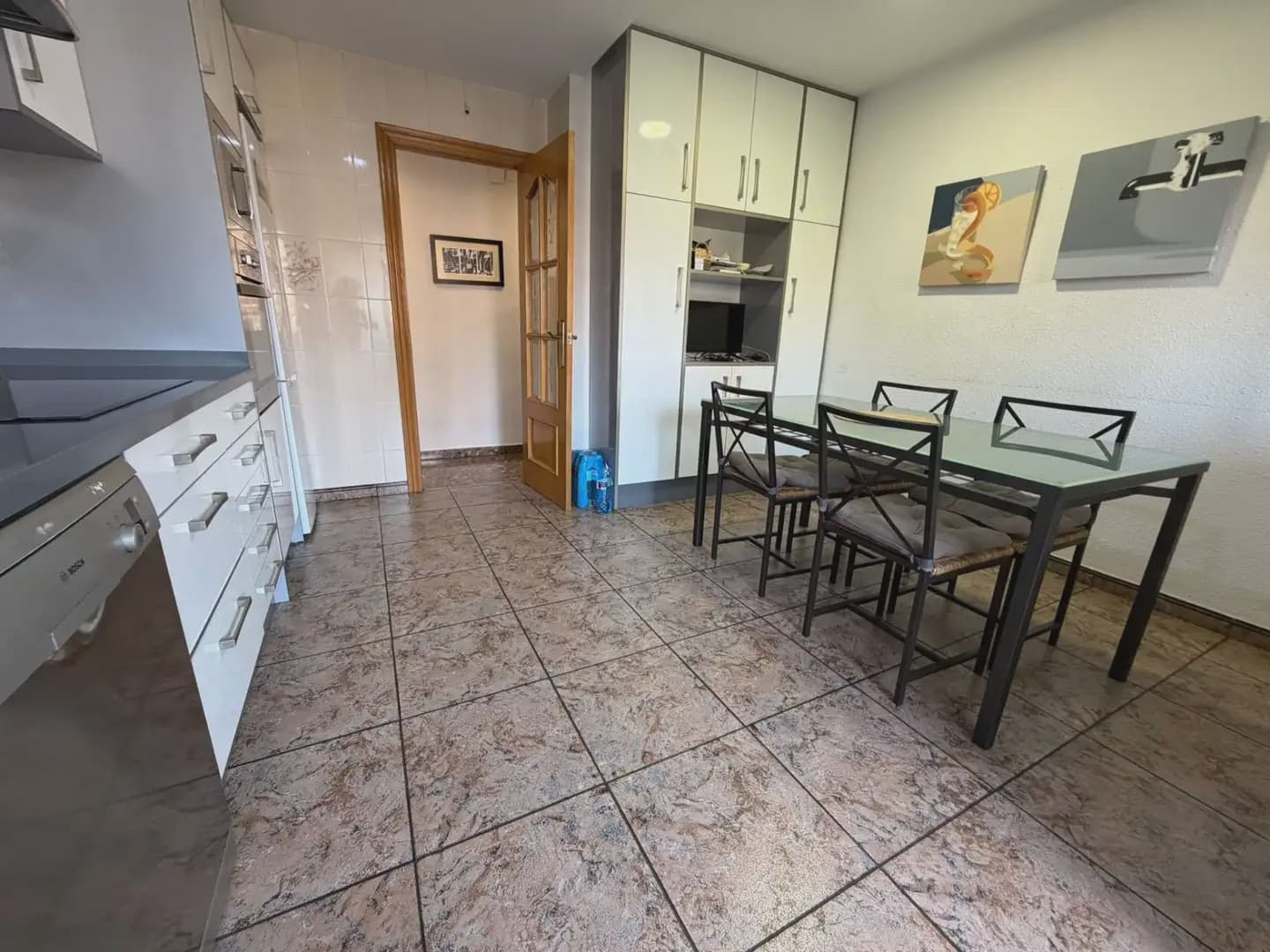 4 bedroom Flat for sale in Valencia city - € 399,000 (Ref: 9867613)