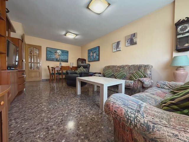 4 quarto Apartamento para venda em Benicalap, Valência cidade - 399 000 € (Ref: 9867613)