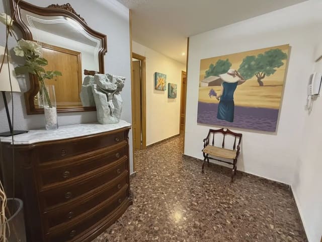 4 quarto Apartamento para venda em Benicalap, Valência cidade - 399 000 € (Ref: 9867613)