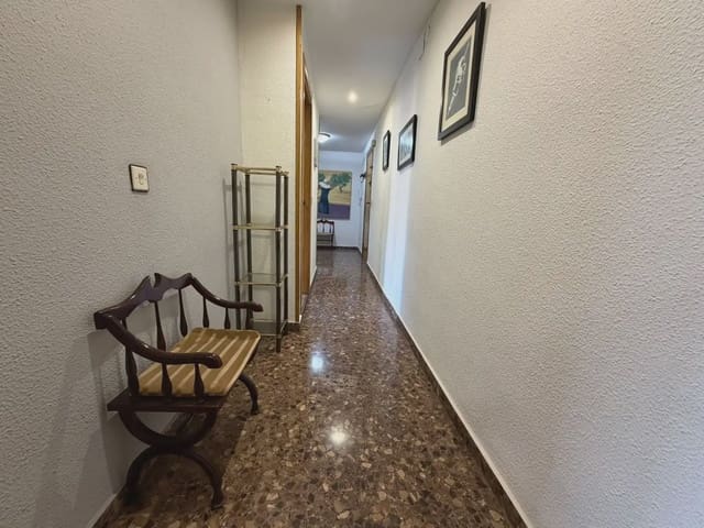 4 quarto Apartamento para venda em Benicalap, Valência cidade - 399 000 € (Ref: 9867613)