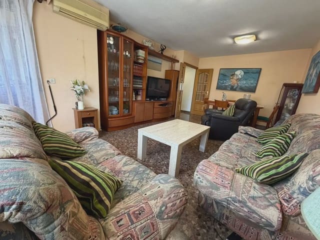 4 quarto Apartamento para venda em Benicalap, Valência cidade - 399 000 € (Ref: 9867613)