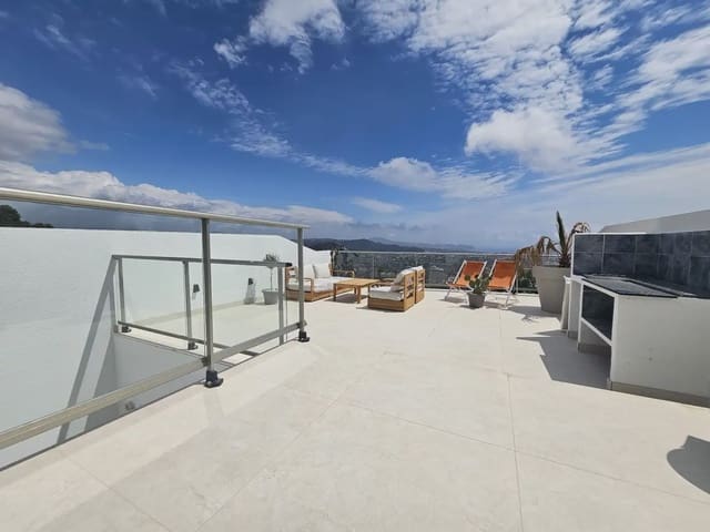 Casa de 3 habitaciones en Oltamar - Cucarres, Calpe / Calp en venta con piscina garaje - 495.000 € (Ref: 9893287)