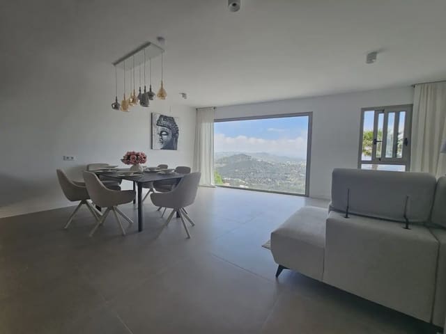 Casa de 3 habitaciones en Oltamar - Cucarres, Calpe / Calp en venta con piscina garaje - 495.000 € (Ref: 9893287)