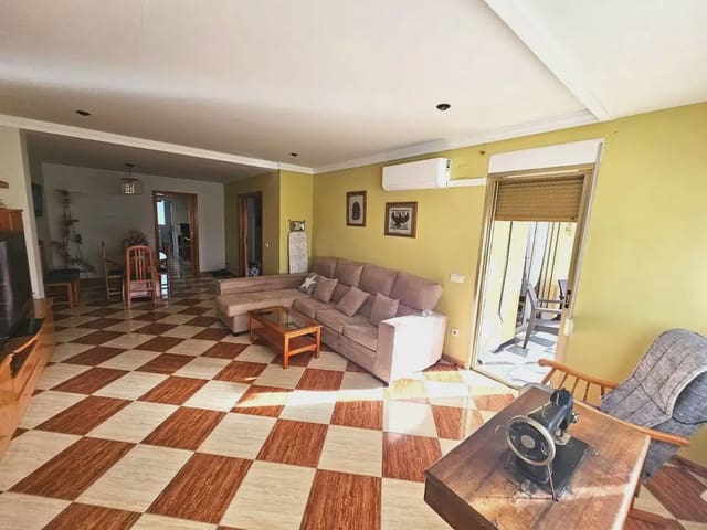 Piso de 4 habitaciones en Xeresa en venta - 185.000 € (Ref: 9896900)