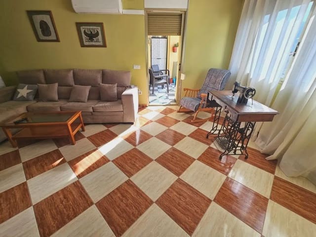 Piso de 4 habitaciones en Xeresa en venta - 185.000 € (Ref: 9896900)