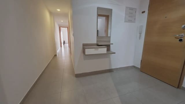 Piso de 2 habitaciones en Gandia en venta - 235.000 € (Ref: 9902151)