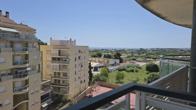 Piso de 3 habitaciones en Gandia en venta con piscina - 319.000 € (Ref: 9911578)