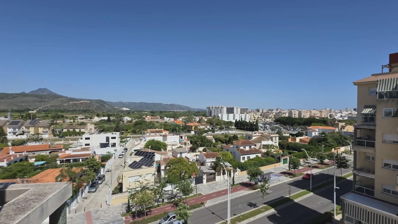 3 makuuhuone Asunto myytävänä paikassa Gandia mukana uima-altaan - 319 000 € (Ref: 9911578)