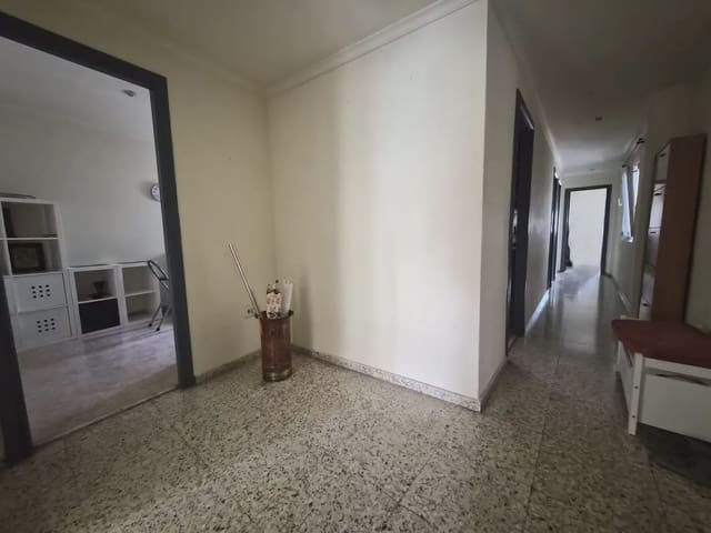 3 bedroom Flat for sale in Gandia - € 149,900 (Ref: 9915050)