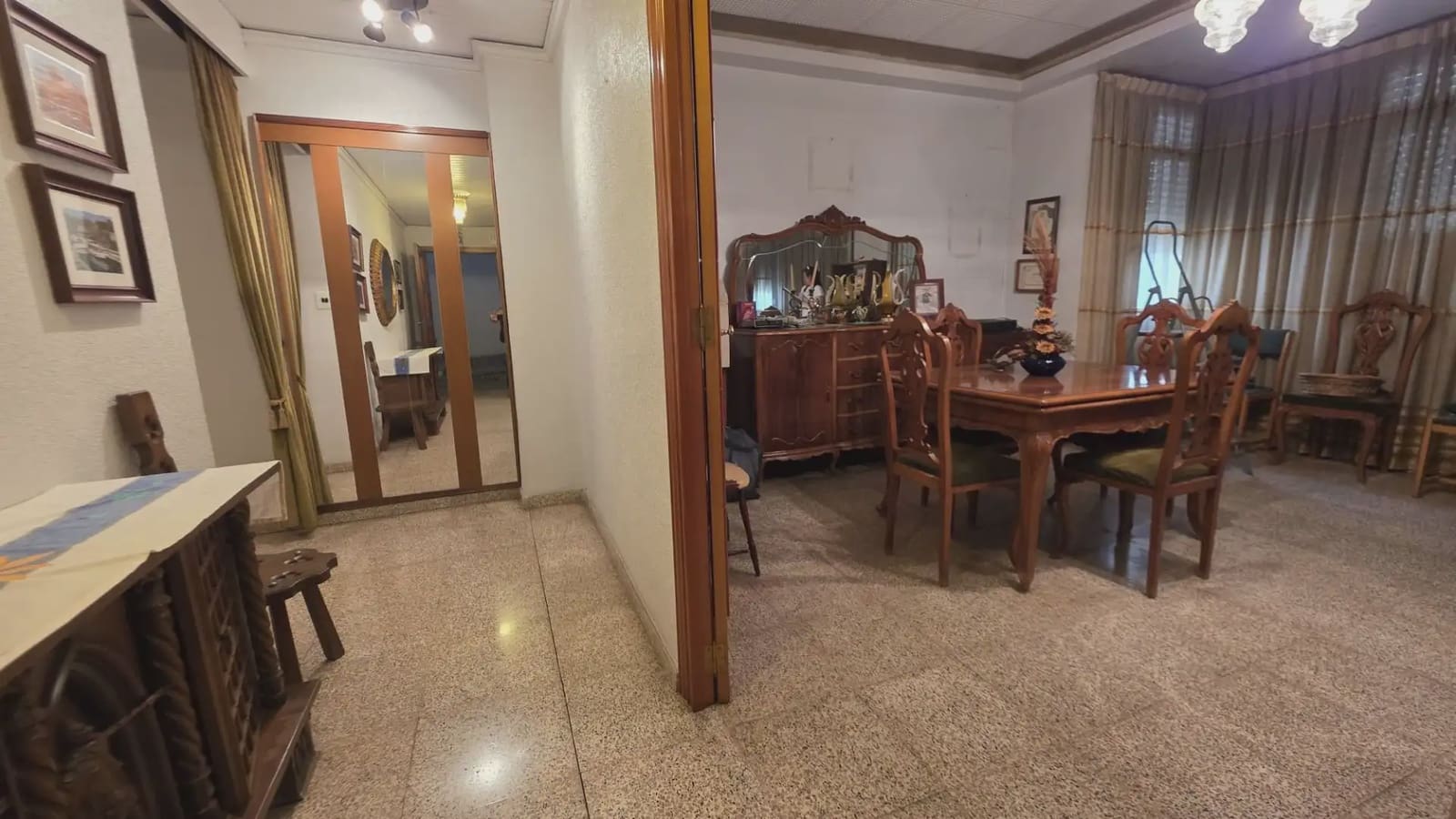 8 makuuhuone Omakotitalo myytävänä paikassa Gandia - 320 000 € (Ref: 9915052)