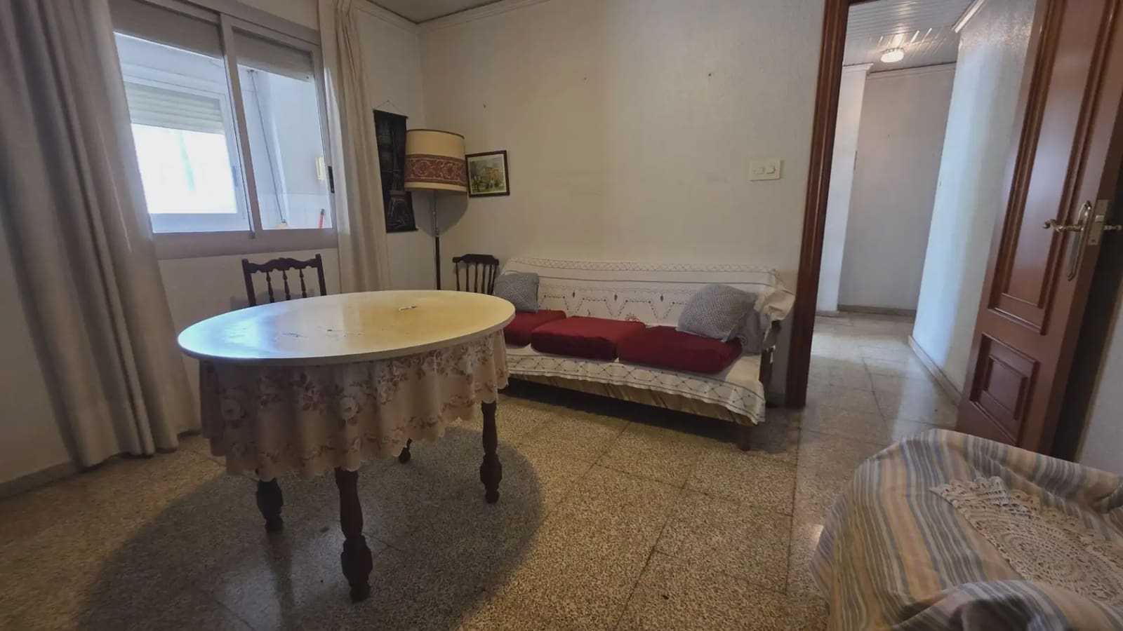 8 makuuhuone Omakotitalo myytävänä paikassa Gandia - 320 000 € (Ref: 9915052)