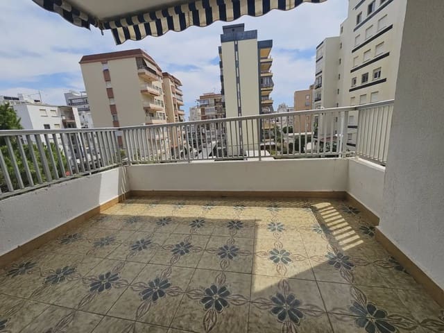 Piso de 3 habitaciones en Gandia en venta - 234.900 € (Ref: 9953292)