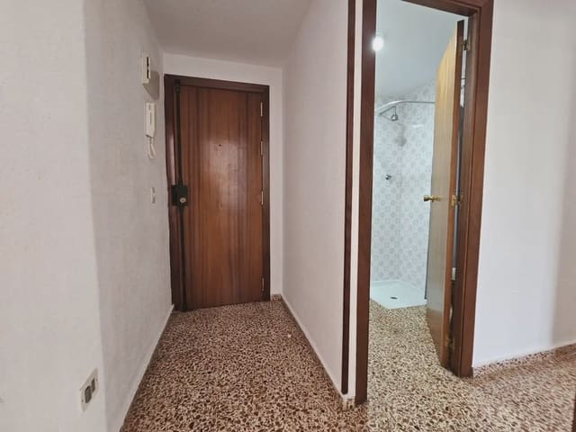 Piso de 3 habitaciones en Gandia en venta - 234.900 € (Ref: 9953292)