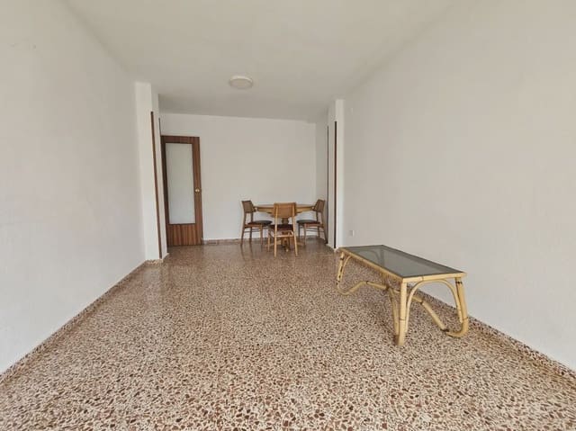 Piso de 3 habitaciones en Gandia en venta - 234.900 € (Ref: 9953292)